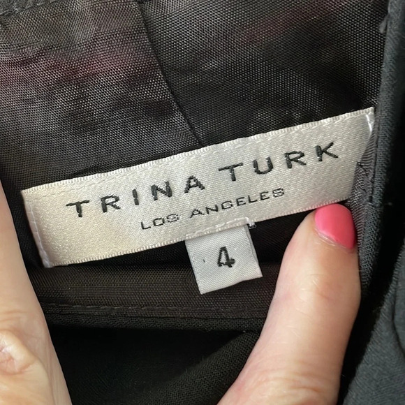 Trina Turk ruffle pencil skirt lace size 4 date night wedding attire - Picture 2 of 5